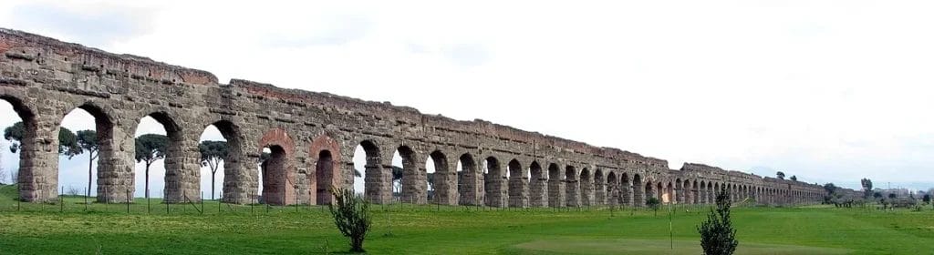 Panoramic Aqua Claudia arcade