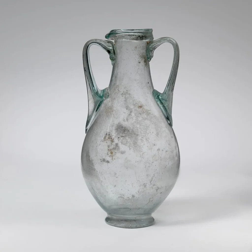 Roman glass amphora from Red Sea trade